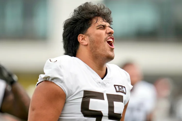 Browns’ Fano nails down starting left tackle job